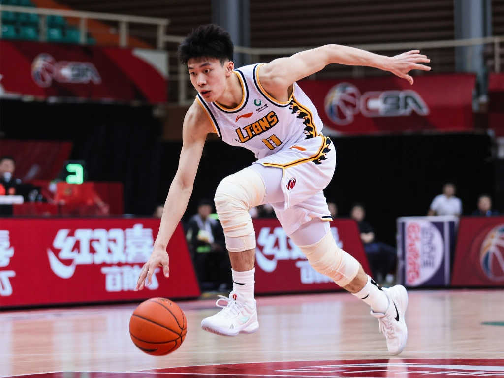 24-25赛季NBA半程评奖：SGA逆袭MVP最佳新秀太难选？.