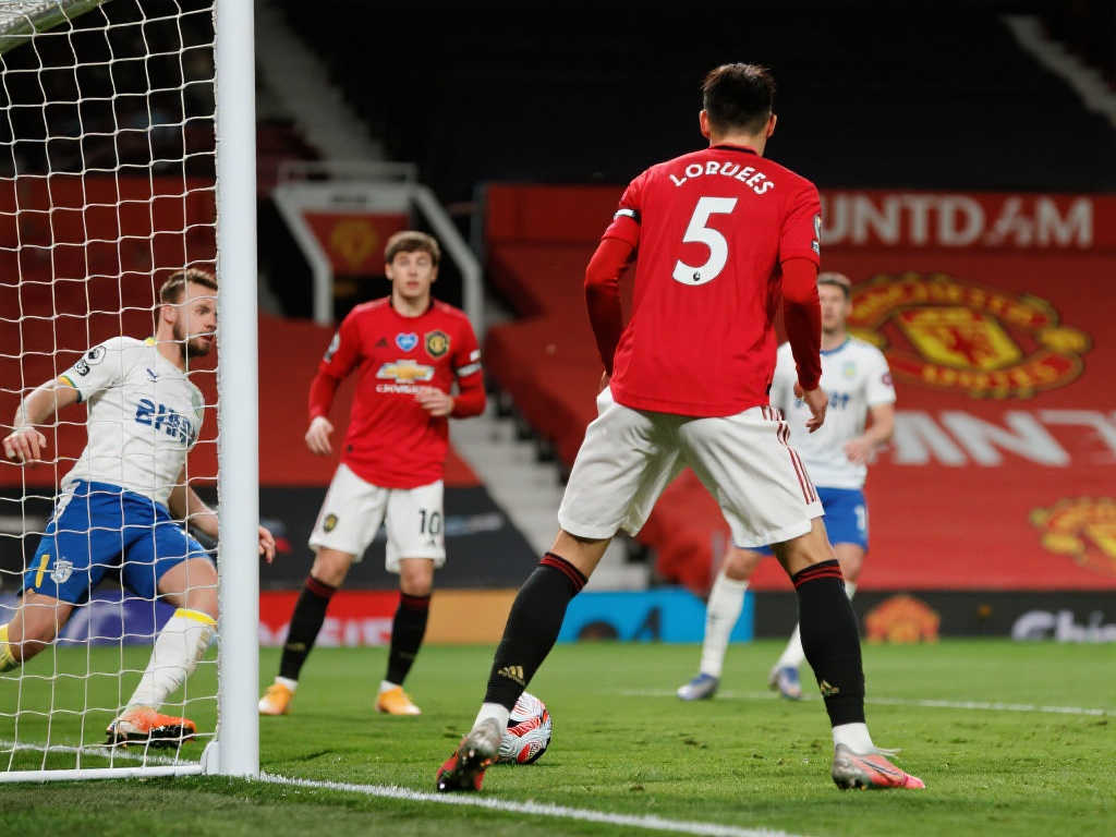 场热身赛中 场热身赛中